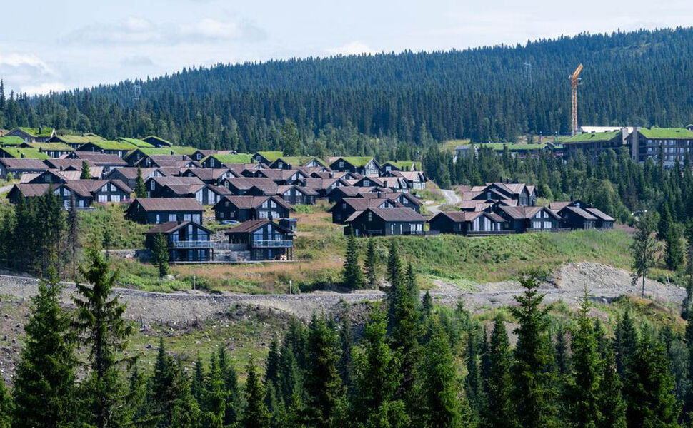 Nedbygging av naturarealer er en stor kilde til klimagassutslipp, med et årlig utslipp på 1,9 millioner tonn. Nå får kommunene et nytt verktøy for å regne ut hvor mye klimautslipp en utbygging vil medføre. Foto: Bård Bredesen Nedbygging av naturarealer er en stor kilde til klimagassutslipp, med et årlig utslipp på 1,9 millioner tonn. Nå får kommunene et nytt verktøy for å regne ut hvor mye klimautslipp en utbygging vil medføre. Foto: Bård Bredesen