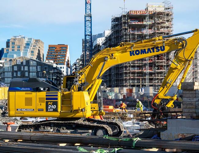 Byggingen av Bjørvika ungdomsskole er ett av mange prosjekter i Oslo som gjennomføres utslippsfritt. Foto: Rikke Dahl Monsen