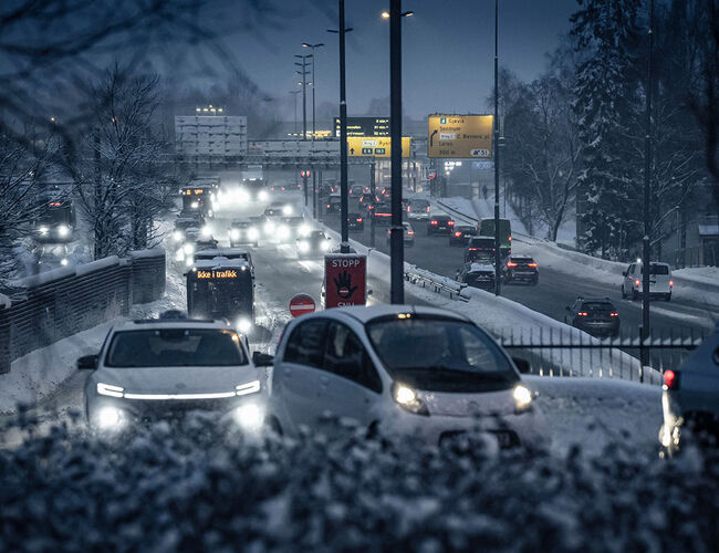 Én million elbiler er en milepæl på veien. Foto: Jamieson Pothecary, Norsk elbilforening Foto: Jamieson Pothecary, Norsk elbilforening Én million elbiler er en milepæl på veien. Foto: Jamieson Pothecary, Norsk elbilforening Foto: Jamieson Pothecary, Norsk elbilforening