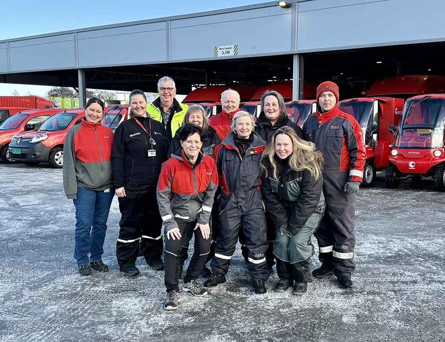 Postbudene ved terminalen i Fredrikstad kjører nå helelektrisk, akkurat som resten av kollegene i Østfold fylke. Foto: Posten Bring