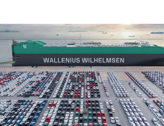 Biometanol fra Equinor vil bidra til å drive noen av havets giganter. Wallenius Wilhelmsen-gruppen er markedsleder innen roll-on/roll-off (RoRo) frakt og kjøretøylogistikk, og håndterer distribusjon av biler, lastebiler, rullende utstyr og bulkvarer til kunder over hele verden. Deres nye generasjon fartøy har kapasitet til å ta opptil 11.700 biler. Illustrasjon: Wallenius Wilhelmsen Biometanol fra Equinor vil bidra til å drive noen av havets giganter. Wallenius Wilhelmsen-gruppen er markedsleder innen roll-on/roll-off (RoRo) frakt og kjøretøylogistikk, og håndterer distribusjon av biler, lastebiler, rullende utstyr og bulkvarer til kunder over hele verden. Deres nye generasjon fartøy har kapasitet til å ta opptil 11.700 biler. Illustrasjon: Wallenius Wilhelmsen