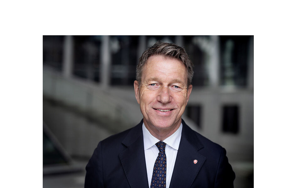 – Overskuddsvarme er en stor og underutnyttet energiressurs, sier energiminister Terje Aasland. Foto: Regjeringen – Overskuddsvarme er en stor og underutnyttet energiressurs, sier energiminister Terje Aasland. Foto: Regjeringen