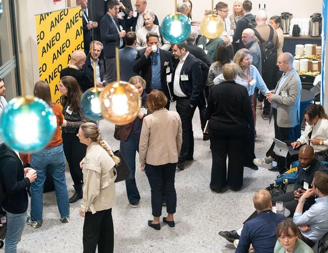 Mingling fra Energieffektiv Fremtid 2025 i Energibygget på Gløshaugen. Foto: SINTEF