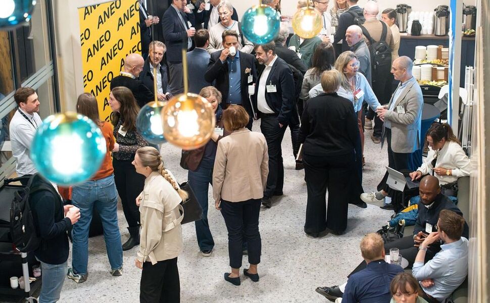 Mingling fra Energieffektiv Fremtid 2025 i Energibygget på Gløshaugen. Foto: SINTEF