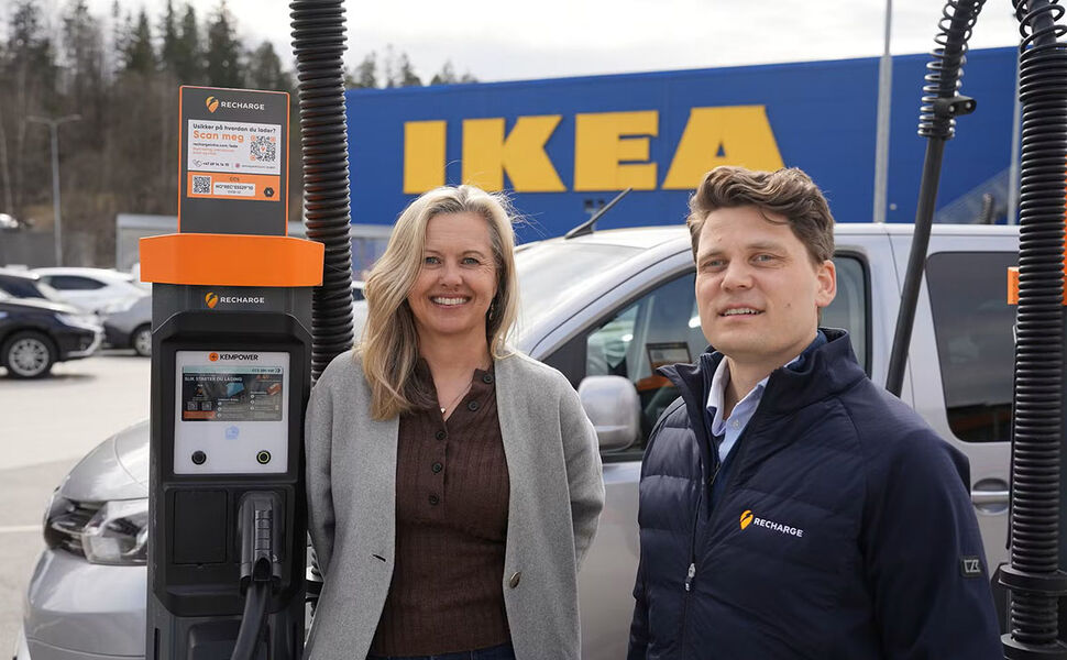 Helene Løken i IKEA og Hans-Petter Bjørkli Tryggvason i Recharge. Foto: IKEA/Recharge.