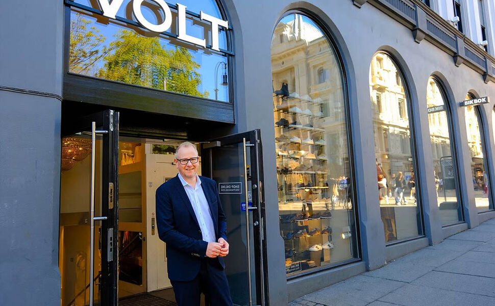 Varner inngår kjempeavtale med Noova Energy Systems. Christian Fløistad i Noova er stolt over å levere Varner et system som reduserer både forbruk og kostnader. Foto: Noova Energy Systems Varner inngår kjempeavtale med Noova Energy Systems. Christian Fløistad i Noova er stolt over å levere Varner et system som reduserer både forbruk og kostnader. Foto: Noova Energy Systems
