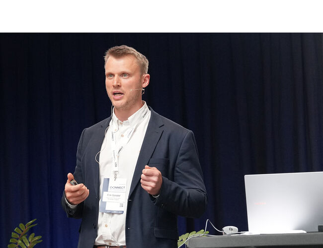 – Bygg mindre og modulært for maks fleksibilitet – og følg referansedesign, sier Erik Gjesdal direktør for datasentre i Norden og Baltikum i Schneider Electric. Foto: Stefania Nilsen, Schneider Electric – Bygg mindre og modulært for maks fleksibilitet – og følg referansedesign, sier Erik Gjesdal direktør for datasentre i Norden og Baltikum i Schneider Electric. Foto: Stefania Nilsen, Schneider Electric