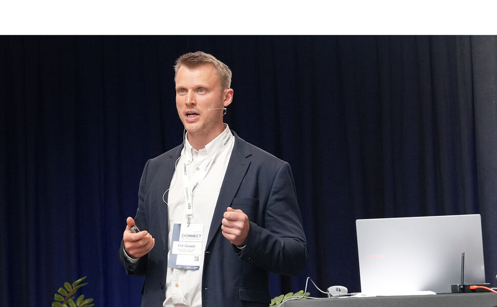– Bygg mindre og modulært for maks fleksibilitet – og følg referansedesign, sier Erik Gjesdal direktør for datasentre i Norden og Baltikum i Schneider Electric. Foto: Stefania Nilsen, Schneider Electric