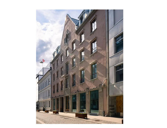 Kulturminne i Kvadraturen: Forretningsgården i Øvre Vollgate 11 med preg fra nybarokken, er rehabilitert i tett samarbeid med Byantikvaren. Foto: Thomas Mellbye for IARK
