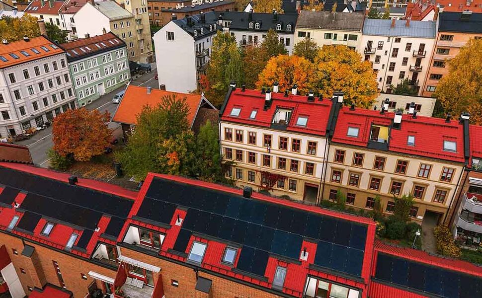 Det er et stort potensial for solkraft i landets borettslag og sameier. Foto: Nadia Frantsen