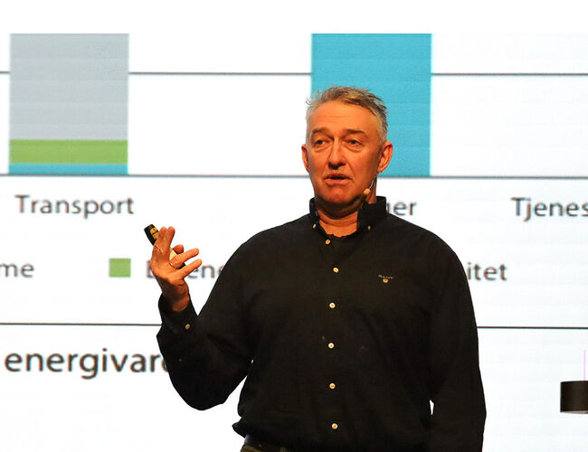Sjefsrådgiver Tor Helge Dokka i Skanska Teknikk avbildet under Energismart-konferansen i 2025. Foto: EFO