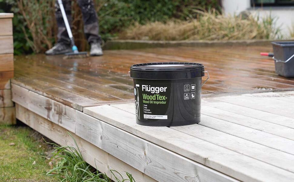 Svanemerkingen av treoljer er et naturlig skritt videre i Flüggers arbeid med å miljømerke store deler av sortimentet sitt, inkludert våtprodukter. Foto: Flügger