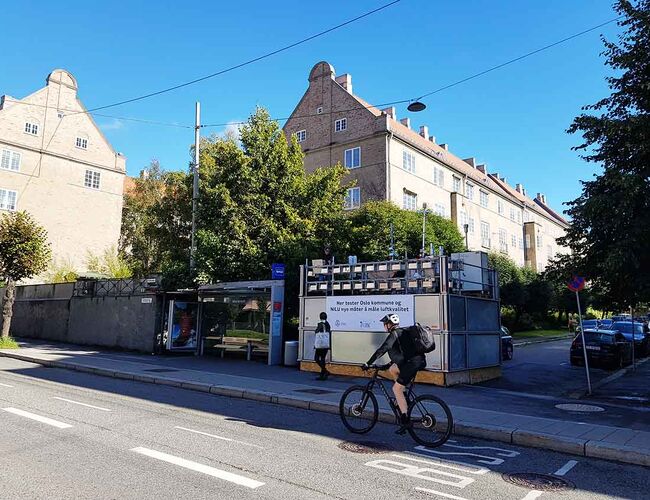 Forskere ved klima- og miljøinstituttet NILU finner stadig nye og bedre måter å måle luftkvalitet på. De bidrar med mye kompetanse inn i Det europeiske miljøbyråets rapport om luftkvalitet i Europa. FOTO: Jøran Solnes Skaar, NILU Forskere ved klima- og miljøinstituttet NILU finner stadig nye og bedre måter å måle luftkvalitet på. De bidrar med mye kompetanse inn i Det europeiske miljøbyråets rapport om luftkvalitet i Europa. FOTO: Jøran Solnes Skaar, NILU