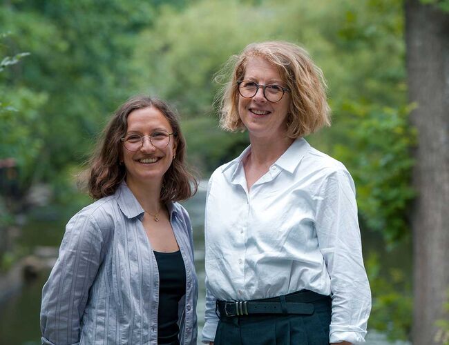 Caroline Herlev Gebara, klima- og bærekraftsrådgiver i Sweco, og Marit Heller, seniorrådgiver for strategisk bærekraft og sirkulær økonomi i Sweco. Foto: Sweco Caroline Herlev Gebara, klima- og bærekraftsrådgiver i Sweco, og Marit Heller, seniorrådgiver for strategisk bærekraft og sirkulær økonomi i Sweco. Foto: Sweco