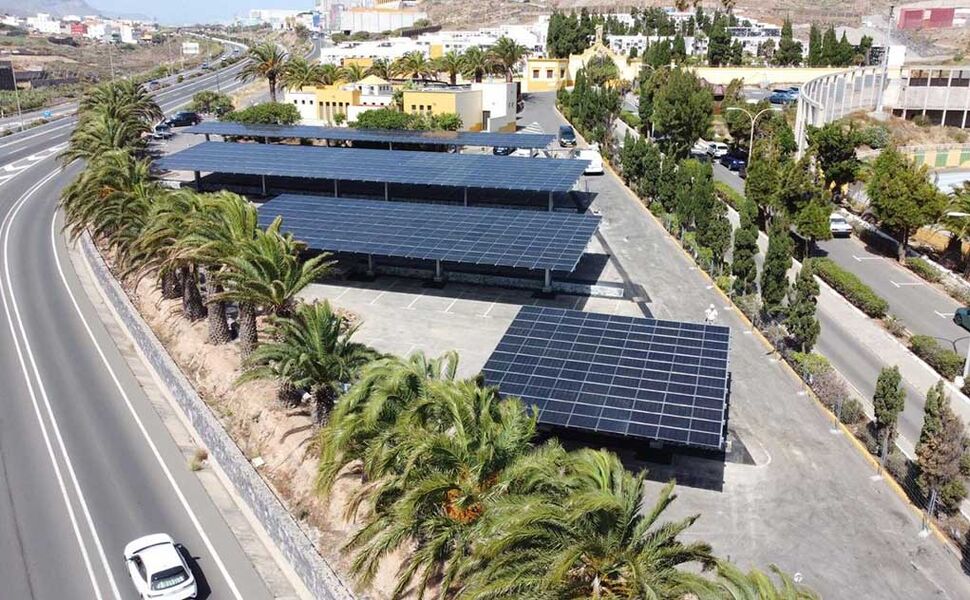 Solceller på tak av parkeringsbygg i Gáldar. Foto: Gáldar kommune Solceller på tak av parkeringsbygg i Gáldar. Foto: Gáldar kommune
