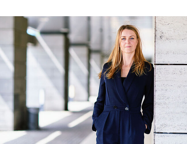 – Teknologi har ingen verdi i seg selv. Det viktigste er hvordan den løser reelle utfordringer for kundene, sier Aurélie Marcon. Hun tiltrer som Country President i Schneider Electric Norge 1. september. Foto: Schneider Electric – Teknologi har ingen verdi i seg selv. Det viktigste er hvordan den løser reelle utfordringer for kundene, sier Aurélie Marcon. Hun tiltrer som Country President i Schneider Electric Norge 1. september. Foto: Schneider Electric