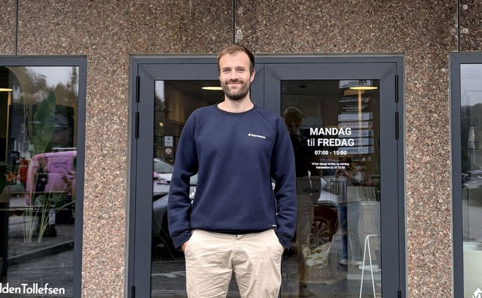 – Ved å kombinere tidlige krav til legionellaforebygging med en uavhengig og produktuavhengig risikovurdering fra Kompa, har prosjektet fått et solid faglig grunnlag for valg som ivaretar både drift, smittevern og energieffektivitet, sier Stian Helleren, VVS-prosjektleder i Volden Tollefsen. Foto: Kompa – Ved å kombinere tidlige krav til legionellaforebygging med en uavhengig og produktuavhengig risikovurdering fra Kompa, har prosjektet fått et solid faglig grunnlag for valg som ivaretar både drift, smittevern og energieffektivitet, sier Stian Helleren, VVS-prosjektleder i Volden Tollefsen. Foto: Kompa