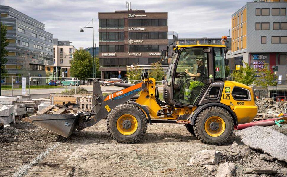 2026 er allerede et rekordår for elektriske anleggsmaskiner. Bildet viser et byggeprosjekt i Innherredsveien i Trondheim med elektrisk gravemaskin. Foto: Øystein Lie/Enova 2026 er allerede et rekordår for elektriske anleggsmaskiner. Bildet viser et byggeprosjekt i Innherredsveien i Trondheim med elektrisk gravemaskin. Foto: Øystein Lie/Enova