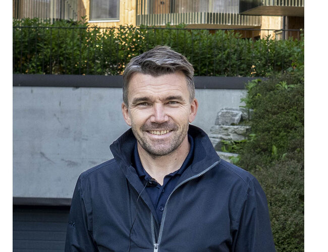 – I perioder med lavere behov kan det være mer effektivt å fordele belastningen på flere pumper og koble ut dem som ikke trengs. GENIECON finner den kombinasjonen som gir riktig kapasitet med lavest mulig energibruk, sier Jon Olav Eidsmo, Senior Sales Engineer i Grundfos. Foto: Grundfos – I perioder med lavere behov kan det være mer effektivt å fordele belastningen på flere pumper og koble ut dem som ikke trengs. GENIECON finner den kombinasjonen som gir riktig kapasitet med lavest mulig energibruk, sier Jon Olav Eidsmo, Senior Sales Engineer i Grundfos. Foto: Grundfos