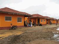 71 familier i Batticaloa fikk nye hus 20. desember 2007